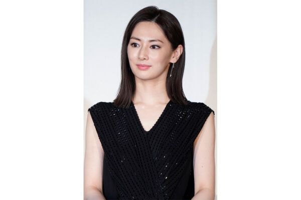 北川景子、40歳の誕生日を報告！「24時間テレビ」現場での「40」バルーンお祝いショットに反響