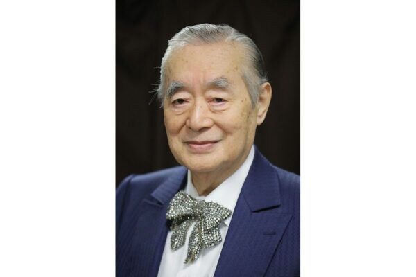 【驚異】ドクター・中松、数え99歳で「50トン超の筋トレ」内訳公開！ 「99歳の鉄人」「シワがない」奇跡の近影にSNS騒然