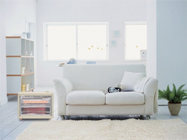 動画鑑賞や読書タイムにも♪足元をワイドに暖める「ワイドハイブリッドヒーター」発売