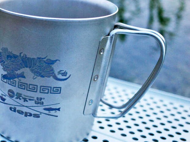 邪魔になりにくいフォールディングハンドル