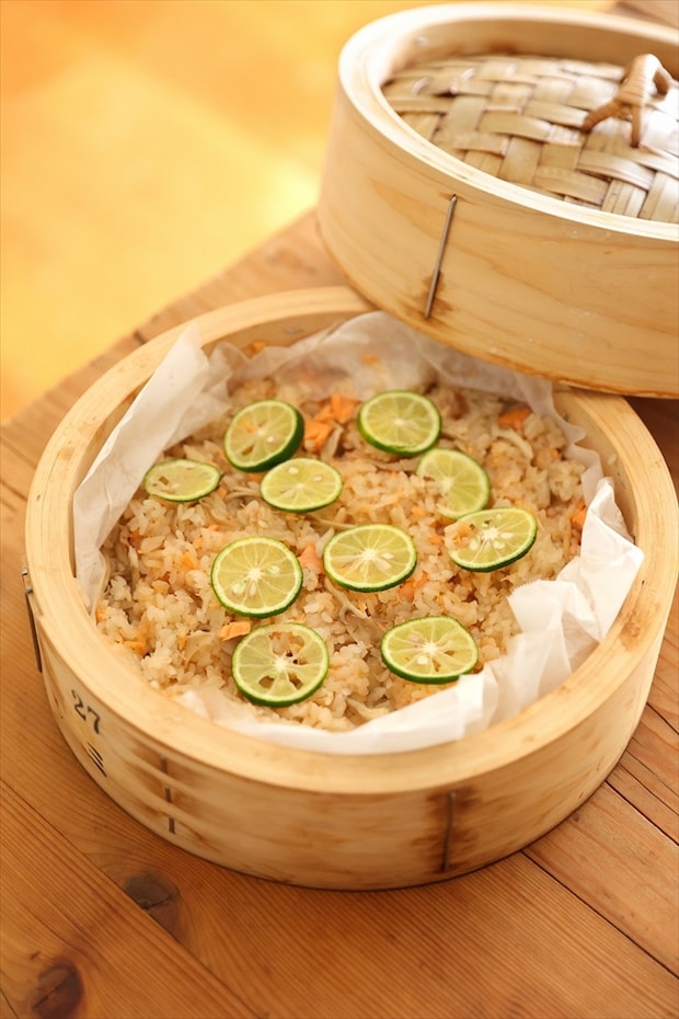 餅米を使わなくてもOK!「鮭ときのこのおこわ風」