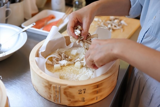 餅米を使わなくてもOK!「鮭ときのこのおこわ風」作り方②