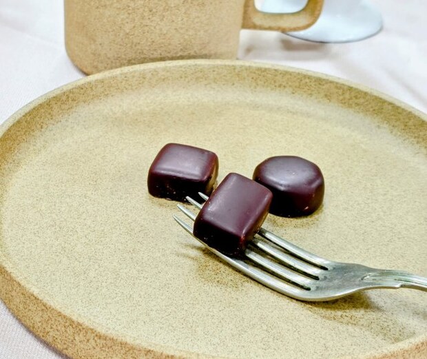 江崎グリコ「Tunmel」・ボンボンショコラ　カカオセレクション新作発表会でのディスプレイ2