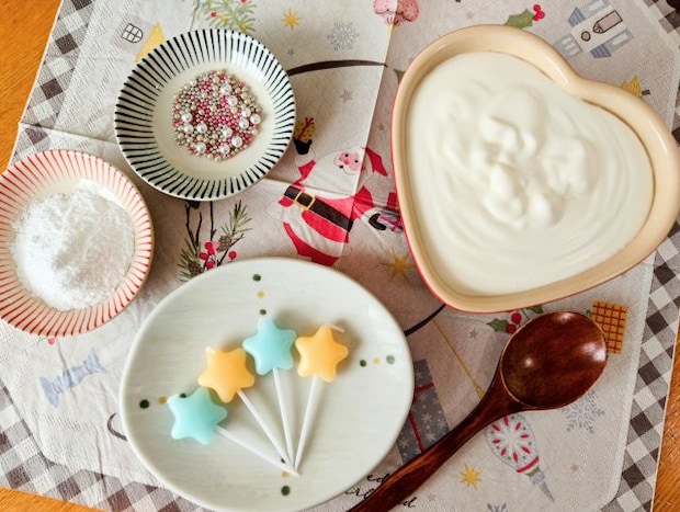 ベーカリー「DONQ（ドンク）」イタリア伝統発酵菓子「パンドーロ」クリスマスツリーケーキのアレンジの材料