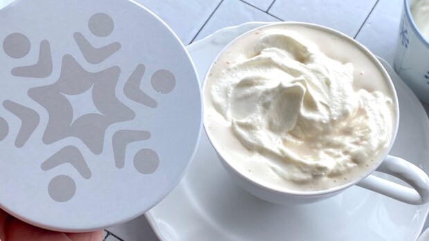 カンロ　スノーマロウ　アレンジレシピ　メリークリーム　スターバックス　スタバ　ミルクティー　トッピング