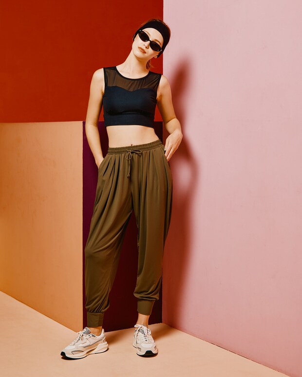 ブラトップ&タックパンツ