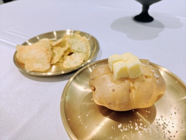 湖池屋オンラインショップ限定・「今金男しゃくポテトチップス」に使用される「今金男しゃく」（先行お披露目会にて）