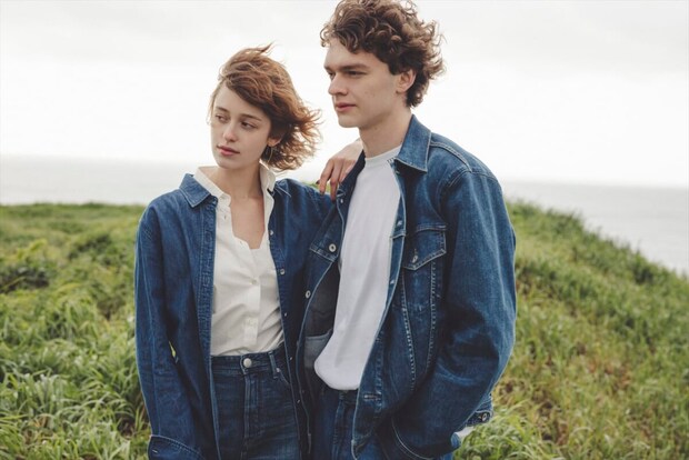 脚のラインを拾わない「YANUK<ヤヌーク>」の新作デニムで大人の抜け感を♪