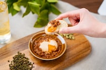 「K&K缶つま」シリーズ新作発売！「とろ～りスパイスたまご」がおいしそう～♡