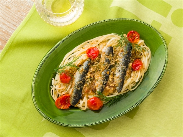成城石井自家製 北海道産イワシとトマトのリングイネ シチリア風