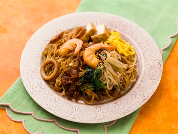 成城石井自家製 濃厚海老ソースのホッケンミー（自家製麺使用） 