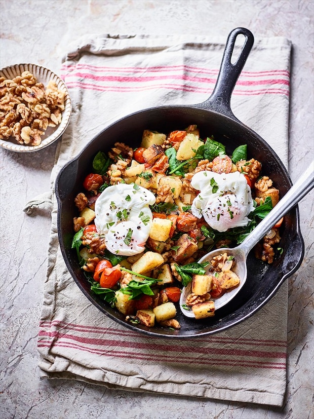 カリフォルニアくるみ、パンチェッタとモッツァレラチーズのサラダ