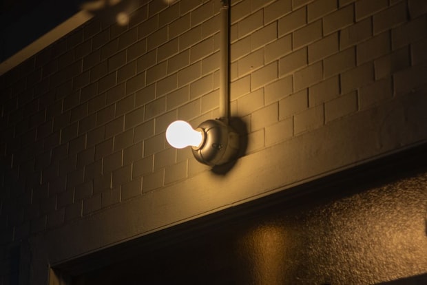 お部屋がぐっとおしゃれに！アルミ鋳物製ブラケットライト「CAST ALUMINUM LAMP」が素敵すぎる