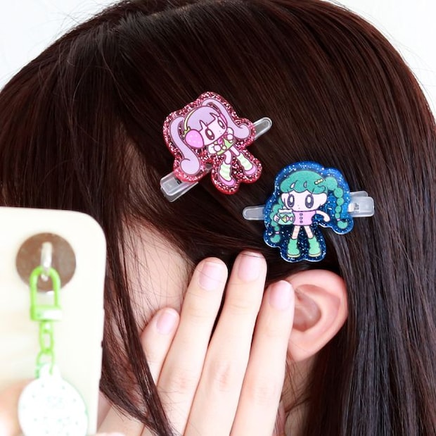 グリッターヘアピン 1,650円(税込)