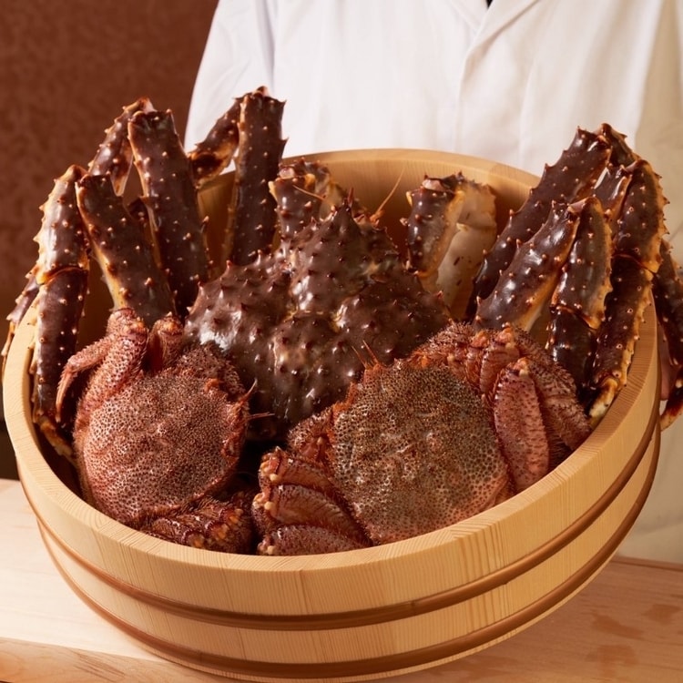 わずか2室限定。専属料理人が目の前で活蟹を捌く特別空間【かにじぇんぬ 麻布】オープン|東京・麻布十番