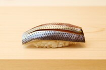 ≫銀座の名店で研鑽を積んだ女性鮨職人が独立【鮨 めい乃】