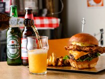 ≫クラフトハンバーガー×クラフトビールをペット連れで頬張れる幸せ【Craft Burger＆Grill Jiro】｜東京・上野