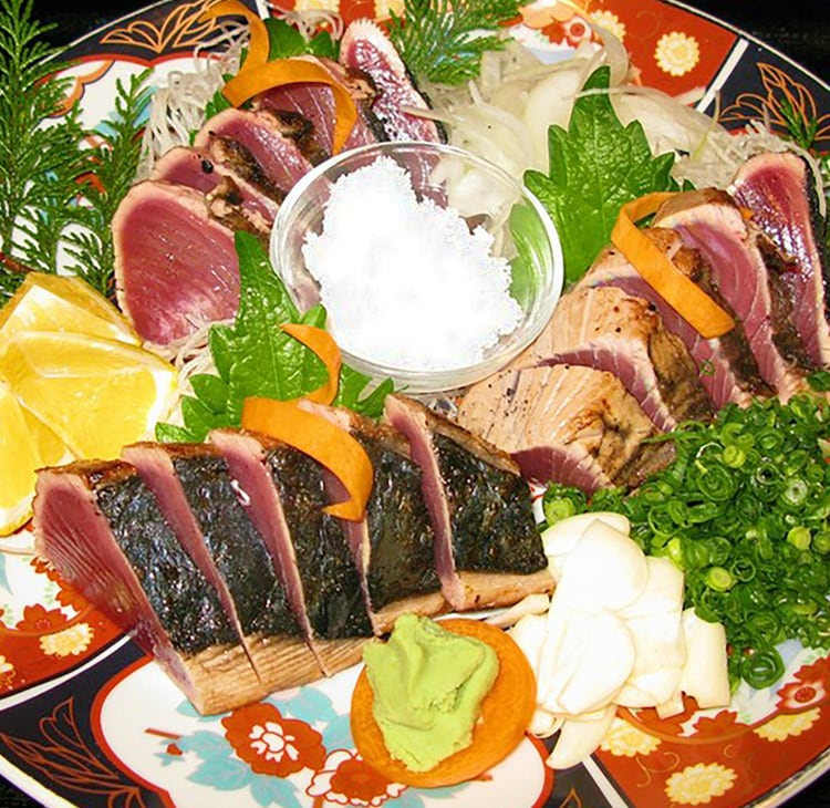 【高知グルメ】旅の途中で立ち寄りたい!地元食材を味わうおすすめ名店5選