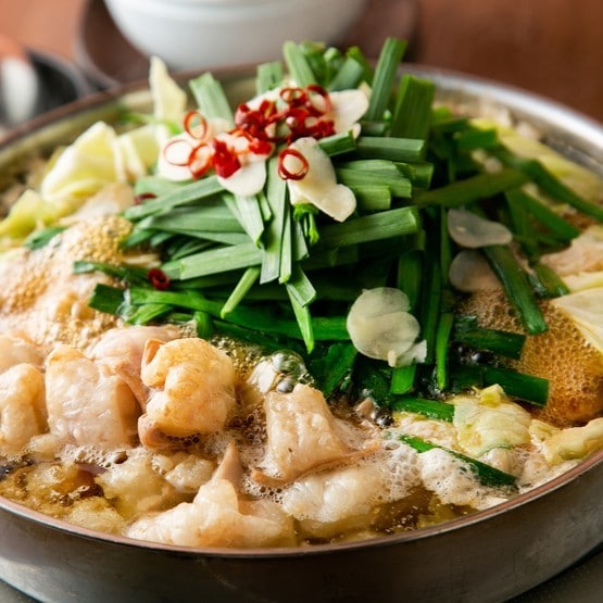 博多ランチで“九州の美味”を満喫|もつ鍋・水炊き・ご当地グルメが味わえる人気店5選