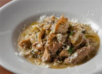 ≫名店が教える「スペシャリテの秘密」｜【ボッテガ】の『トリッパ、ギアラ、小腸の煮込み』