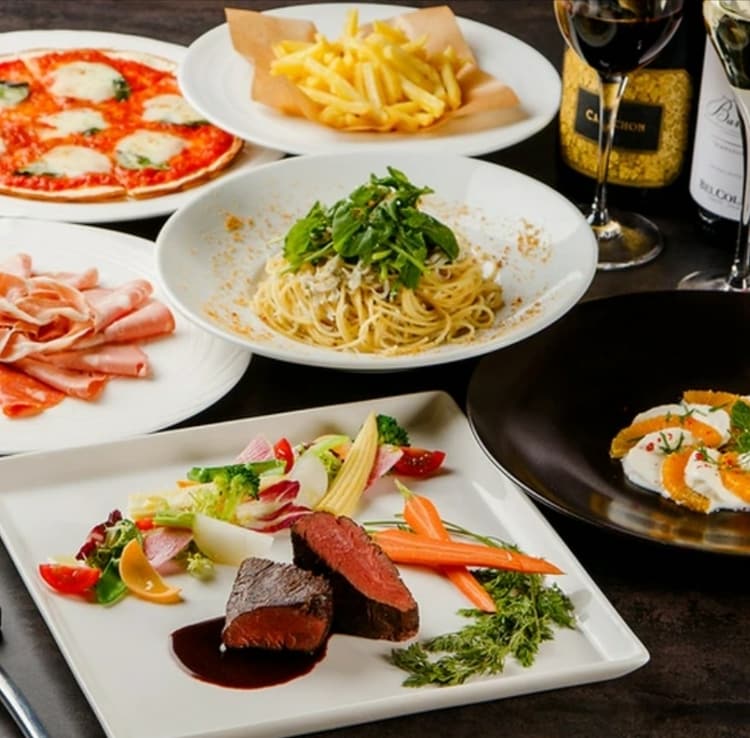 六本木での歓送迎会や女子会にオススメ！ 150分飲み放題付きコースやプロジェクター完備の【TRATTORIA ROSSO】｜東京・六本木一丁目