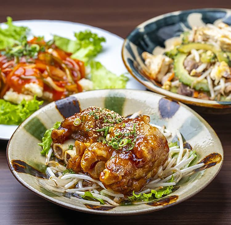 沖縄|那覇から離れて、 料理に景色に沖縄を感じるお店5選