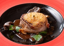 浅草観光の際にも訪れたい。おいしさを求める大人たちが静かに通う【バルスモーク寿燻工房】｜浅草・田原町