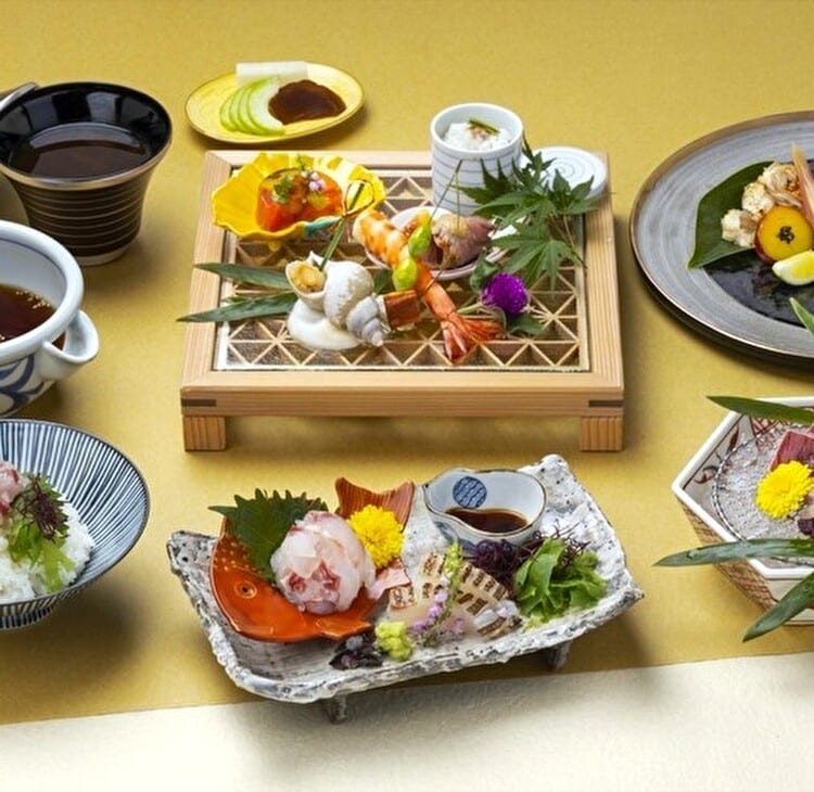 愛媛・宇和島の「鯛めし」を東京で！ 宇和海や瀬戸内の恵みを味わえる【かどや 日比谷邸】｜内幸町