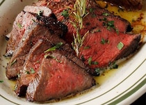 ≫2026新年｜東京の絶品肉料理5選！黒毛和牛から熟成肉まで、ご褒美ディナーの名店