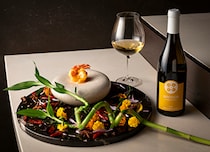 “日本料理のために生まれた”超希少ワイン。「Xander Soren Wines」で最高のペアリング体験を。待望のシャルドネ2種もついに登場