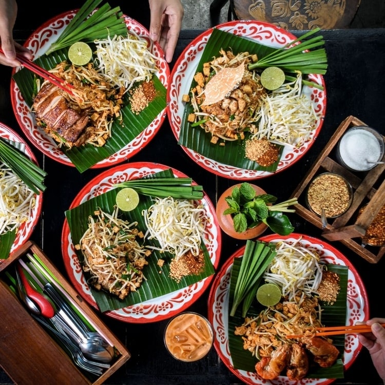 日本初上陸！ ミシュラン掲載の人気店、タイ発のパッタイ専門店【バーン・パッタイ】横浜ハンマーヘッドにオープン！