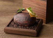 ≫新鮮な北陸の食材で織りなす美しいフレンチ｜【Installation Table ENSO L’asymetrie du calme】金沢