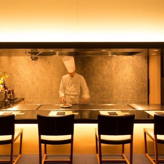 銀座エリアで外さない大人デートの店選び|洗練された空間と至高の料理の人気店5選~スマートなエスコート術付き~