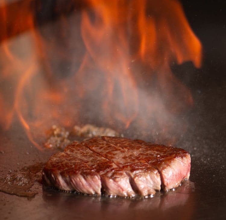 福岡の塊肉・極厚ステーキが味わえる、ご褒美ディナーにおすすめの人気店
