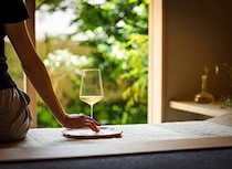 ≫鎌倉の隠れ一軒家だから叶う！　丁寧に心豊かな時間を過ごす“ちょっとした夏旅”｜【霹靂】鎌倉