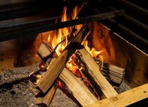 ≫福岡・博多周辺の薪焼きレストラン5選！ 肉や魚の旨みを五感で味わうお店