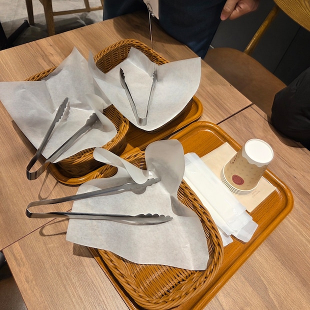 パン食べ放題モーニング