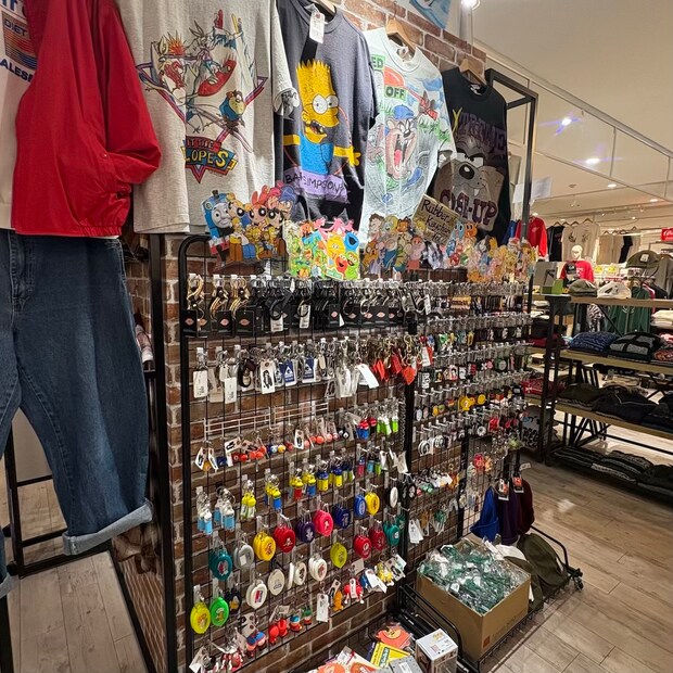 みなとみらい横浜ワールドポーターズ古着屋キッズ古着