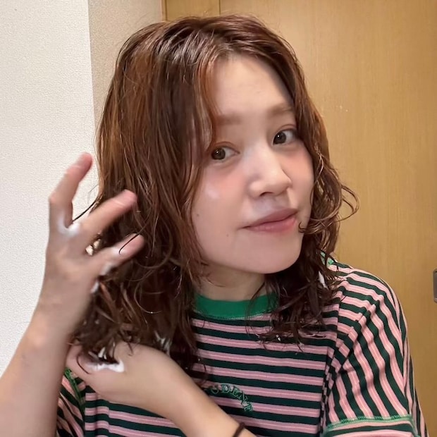 パーマヘアスタイリング方法梅雨にオススメヘアムース