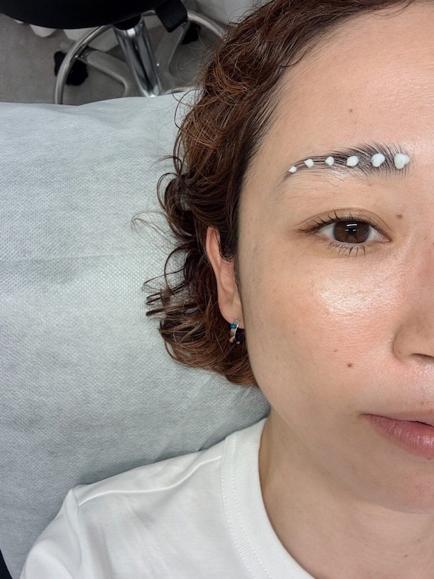 【HBL体験レポ】自眉を活かして毛流れを整えるだけ！点々に薬剤をのせるのが特徴的！