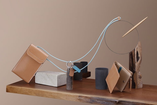 革製品の物撮り。シンプルな構成の中に質感を際立たせる技術。