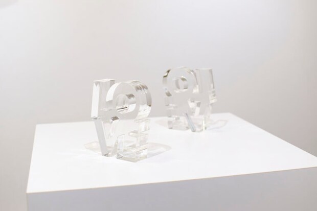 《LOVE》TYPOGRAFFITI シリーズより