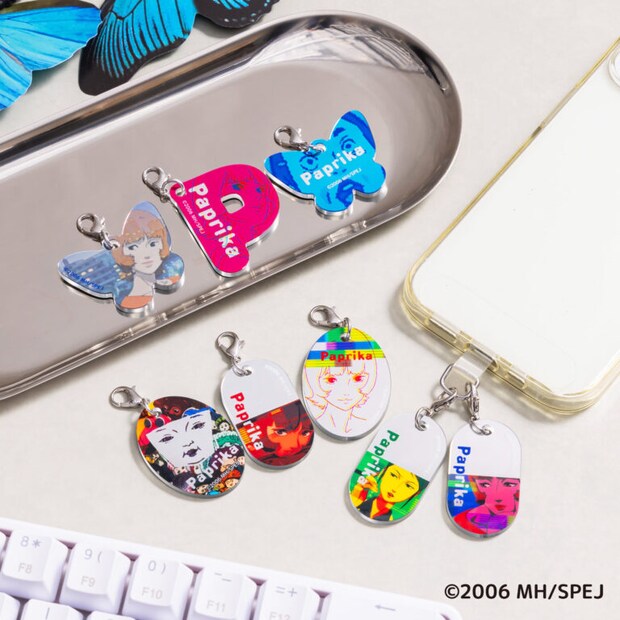 ミラーアクリルミニチャームinカプセル 8種 各400円（税込）