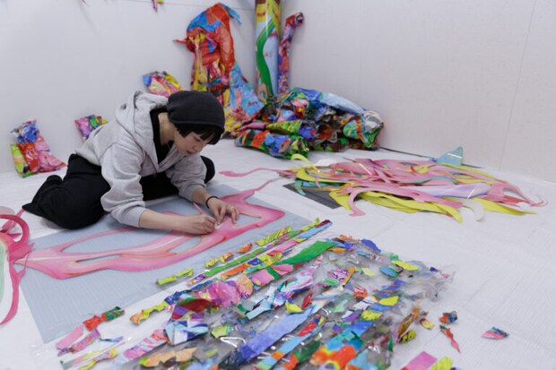 中川もも　制作の様子