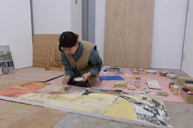 増岡詩乃　制作の様子