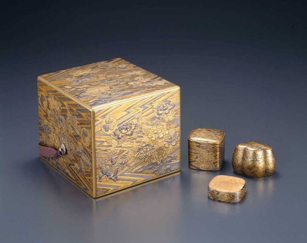 綾杉地獅子牡丹蒔絵十種香箱　幸阿弥長重/作　慶安2年(1649)