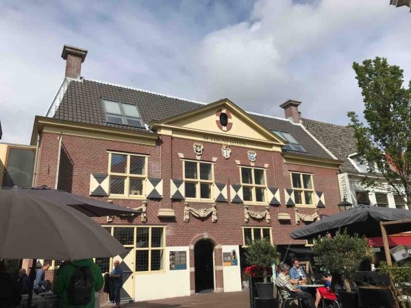 フェルメールが加入した聖ルカ組合の建物（現在はフェルメール・センター）（2019年9月 筆者撮影）