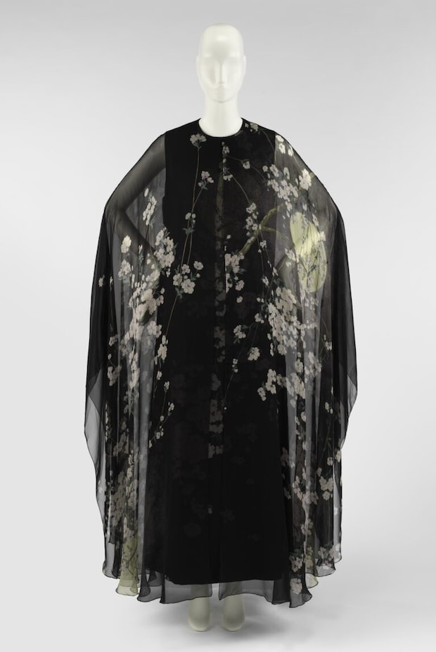 森英恵《イヴニングアンサンブル》1974年　ハナヱ・モリ　メトロポリタン美術館、ニューヨーク　1996年メアリー・グリッグス・バーク氏寄贈(1996. 130. 6a,b)