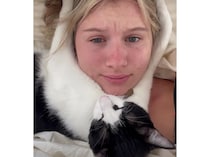 いつも離したくないくらい大好き♡  顔を抱きしめたまま眠る猫さん。