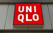 軽くて大容量【ユニクロ】旅のお供は「パッカブルショルダーバッグ」におまかせ！ 機内持ち込み新ルールにも問題なし！